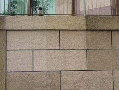 Dolgozik a védőbevonat